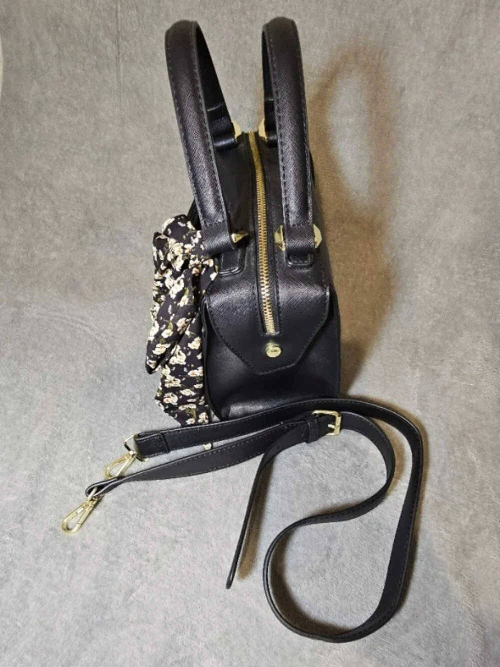 Steve Madden Breese Black Satchel Crossbody Bag Floral Scarf Gold Hardware Mint